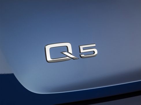 Certified 2020 Audi Q5 2.0T Premium Plus AWD/4WD image 61