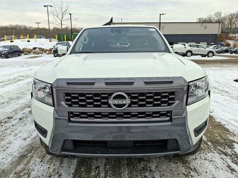 Used 2025 Nissan Frontier SV image 28
