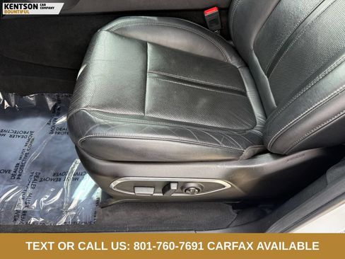 Used 2022 Jeep Wagoneer Series III w/ Rear Seat Video Group 1 AWD/4WD image 29