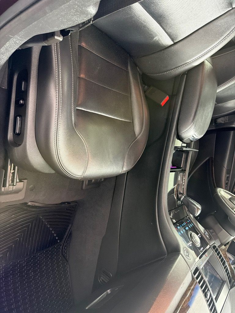 Used 2019 Ford Taurus Limited FWD image 23