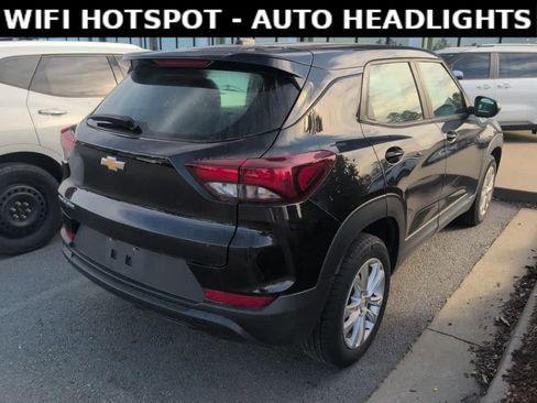 Used 2021 Chevrolet TrailBlazer LS image 4