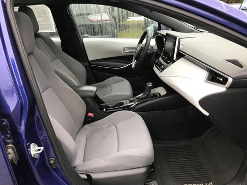 Used 2020 Toyota Corolla SE w/ SE Premium Package image 29