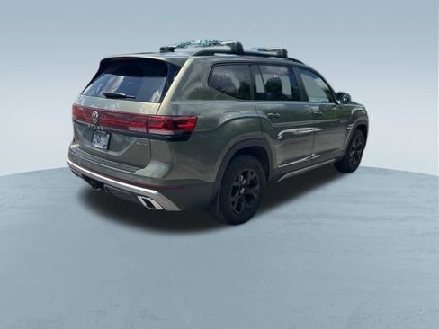 Used 2024 Volkswagen Atlas Peak Edition SE AWD/4WD image 6