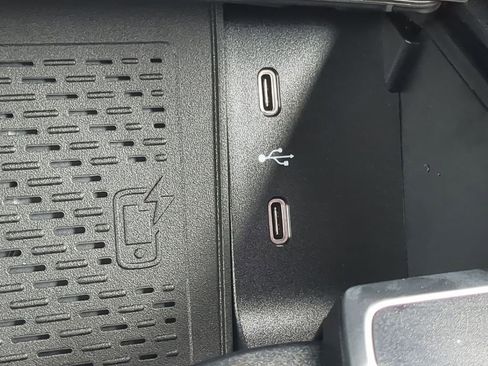 Used 2026 Mercedes-Benz GLE 350 4MATIC image 9