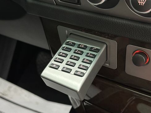 Used 2007 BMW 750i image 43