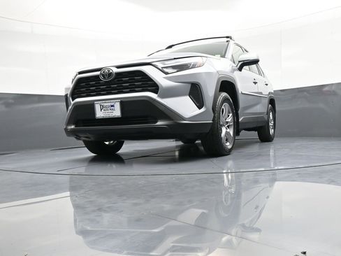 Certified 2025 Toyota RAV4 XLE w/ Convenience Package AWD/4WD image 27