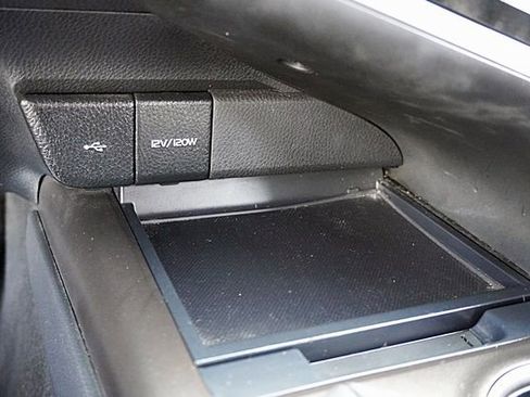 Used 2023 Toyota Camry SE image 27