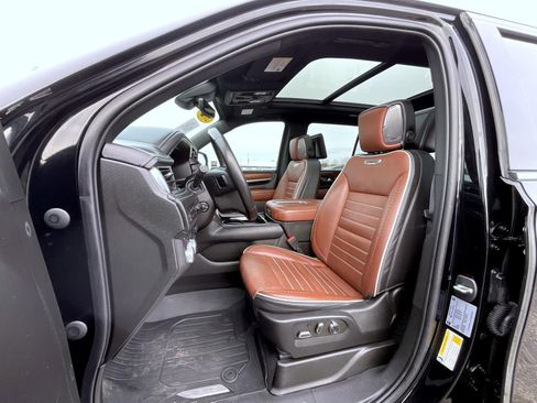 Certified 2023 GMC Yukon Denali Ultimate image 10