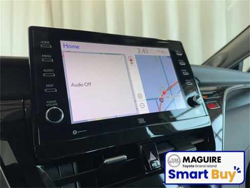 Used 2021 Toyota Camry XLE w/ Navigation Upgrade Package image 12