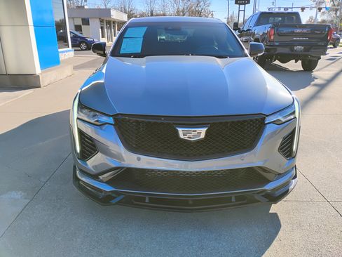 Used 2020 Cadillac CT4 V w/ Climate Package image 16