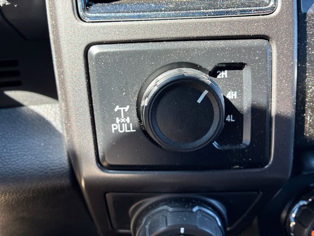 Used 2020 Ford F150 XLT w/ Equipment Group 302A Luxury AWD/4WD image 12