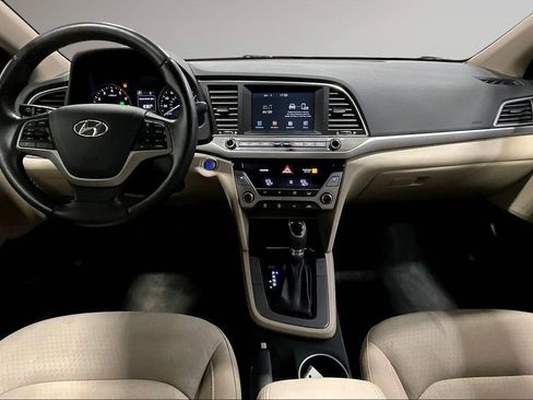 Used 2017 Hyundai Elantra Value Edition FWD image 8