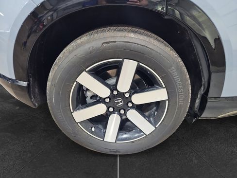 Used 2024 Honda Prologue Touring image 35