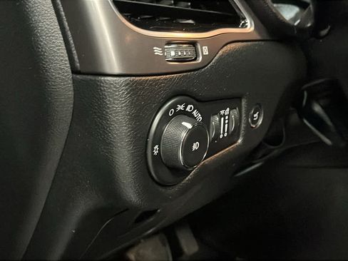Used 2020 Jeep Cherokee Limited AWD/4WD image 22