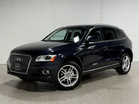 Used 2017 Audi Q5 2.0T Premium Plus w/ Technology Package AWD/4WD image 2
