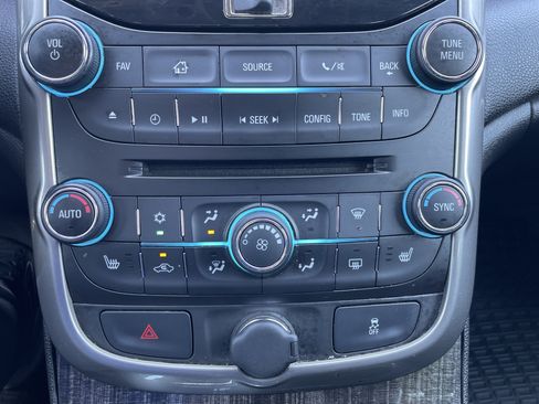 Used 2016 Chevrolet Malibu LTZ FWD image 29