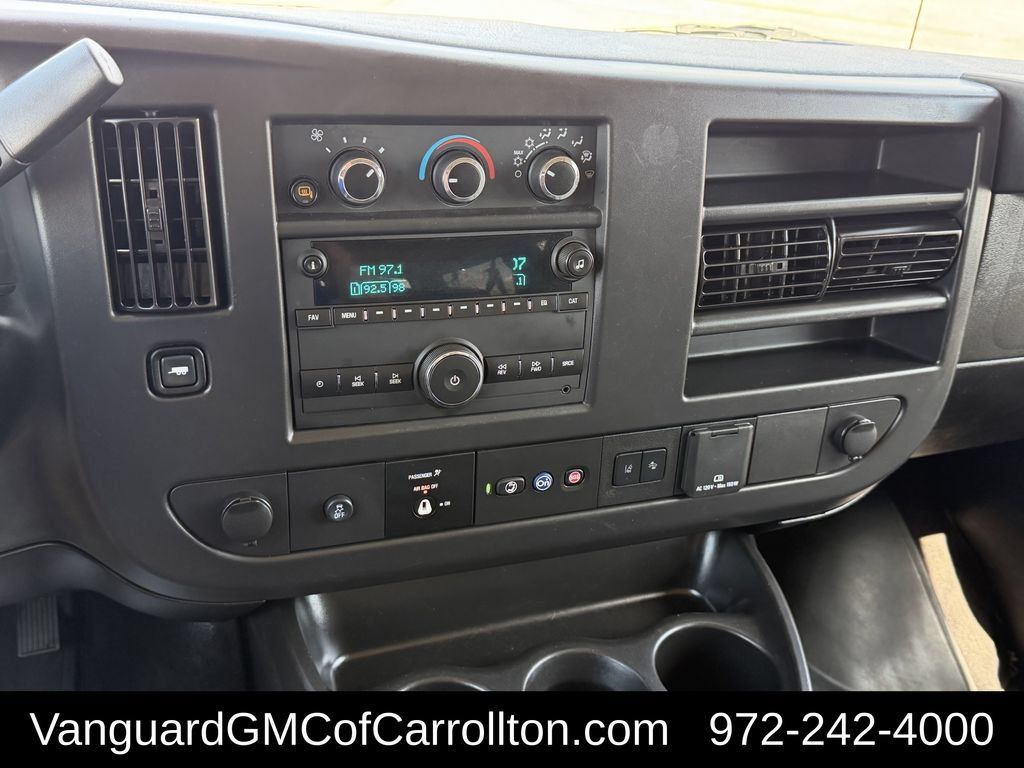 Used 2025 Chevrolet Express 3500 LT w/ LT Preferred Equipment Group RWD image 19