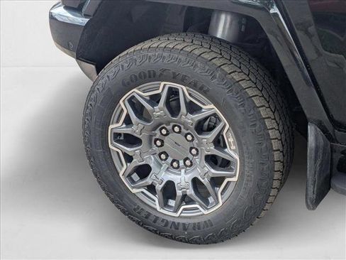 New 2025 GMC Hummer EV 3X w/ Battery Pack, 24 Module Pack image 10