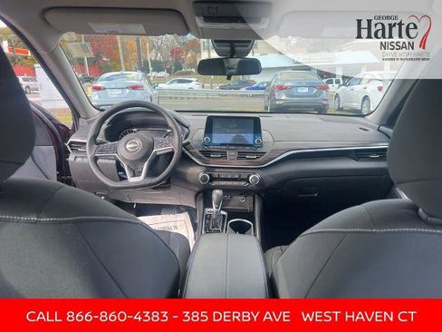 Certified 2024 Nissan Altima 2.5 SV image 13