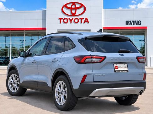 Used 2024 Ford Escape Active AWD/4WD image 6