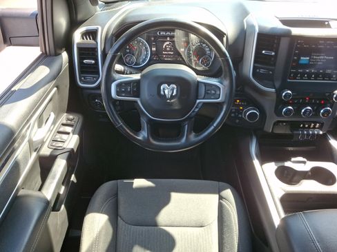 Used 2020 RAM 1500 Big Horn AWD/4WD image 11