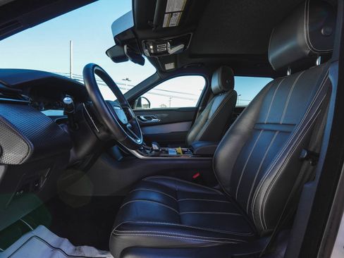 Used 2023 Land Rover Range Rover Velar R-Dynamic S image 28