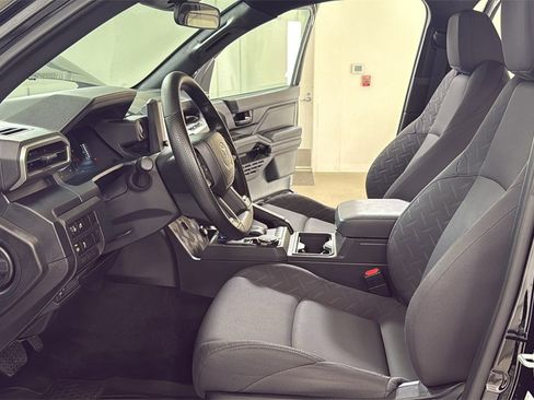 Used 2024 Toyota Tacoma SR image 12