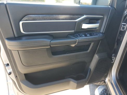 Used 2024 RAM 2500 Big Horn w/ Bed Utility Group image 8