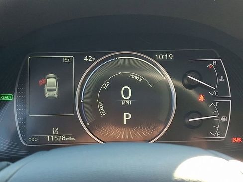 Used 2025 Lexus ES 300h w/ Premium Package image 20