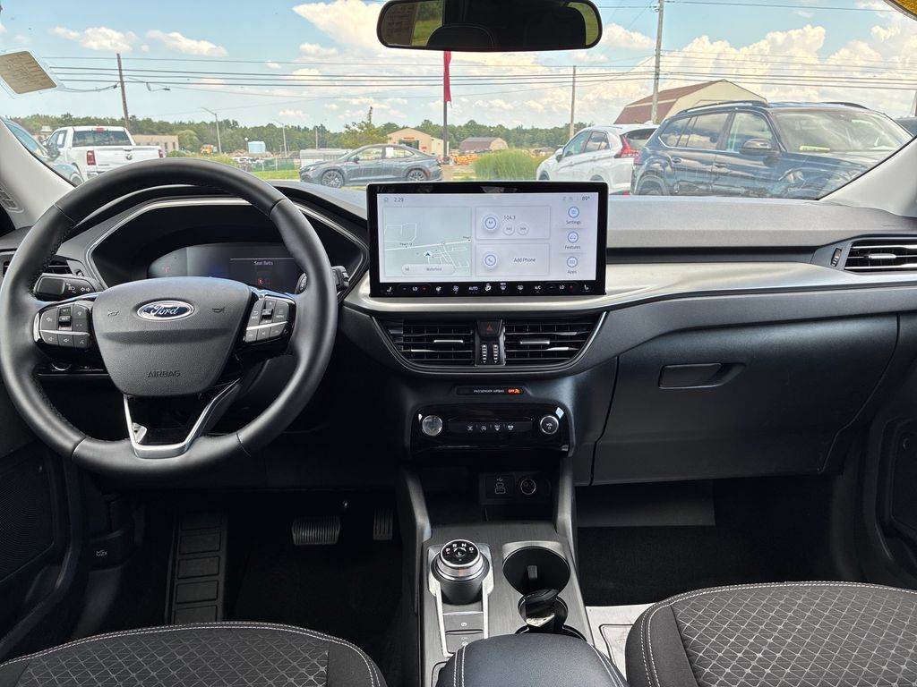 Used 2025 Ford Escape Active w/ Tech Pack #1 AWD/4WD image 16