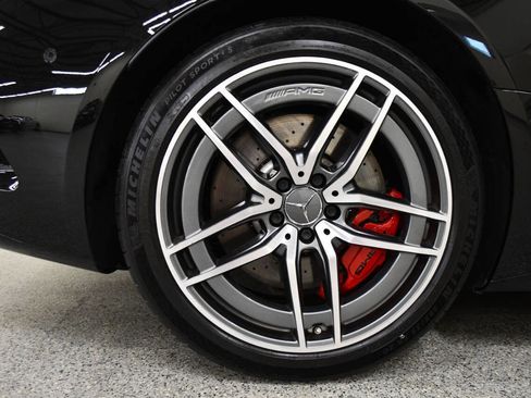 Used 2022 Mercedes-Benz SL 55 AMG 4MATIC w/ Driver Assistance Package image 41