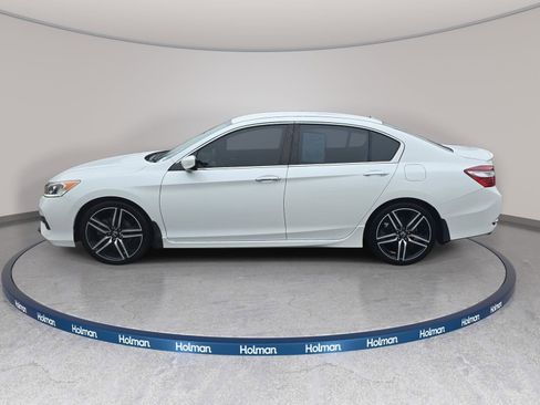 Used 2017 Honda Accord Sport Special Edition image 9
