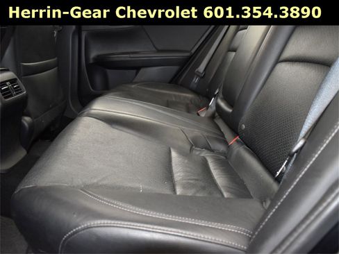 Used 2017 Honda Accord EX-L image 16