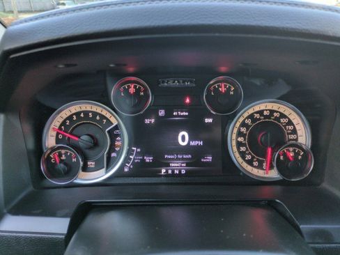 Used 2017 RAM 1500 Laramie image 23