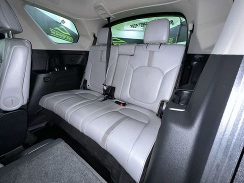 Used 2024 Honda Pilot EX-L image 26