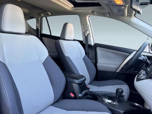 Used 2014 Toyota RAV4 XLE FWD image 27