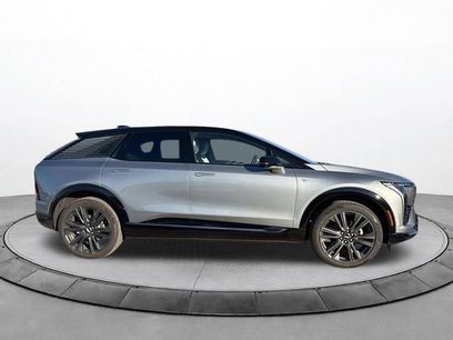 New 2026 Cadillac Optiq Sport 2 w/ LPO, Premium Carpet Package
