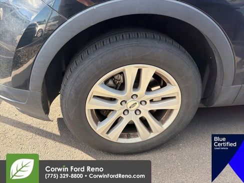 Used 2018 Ford Explorer XLT w/ Equipment Group 202A AWD/4WD image 19