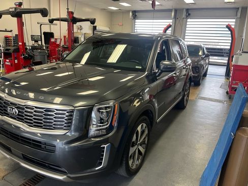 Used 2021 Kia Telluride S AWD/4WD image 2