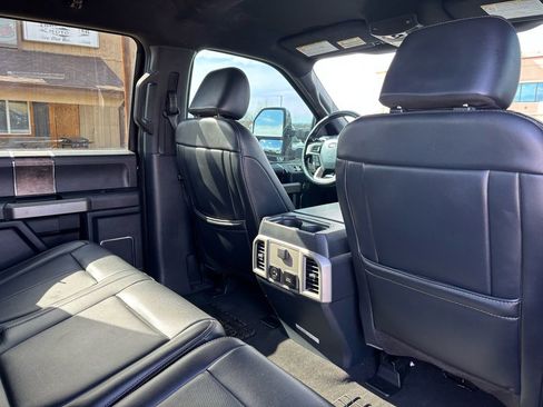 Used 2022 Ford F250 Lariat w/ Chrome Package image 33