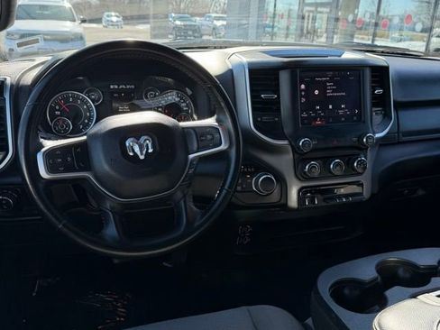 Used 2024 RAM 2500 Big Horn AWD/4WD image 11