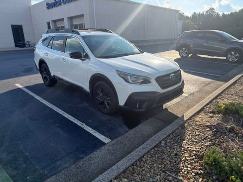 Used 2021 Subaru Outback Onyx Edition XT w/ Popular Package #2 AWD/4WD image 3