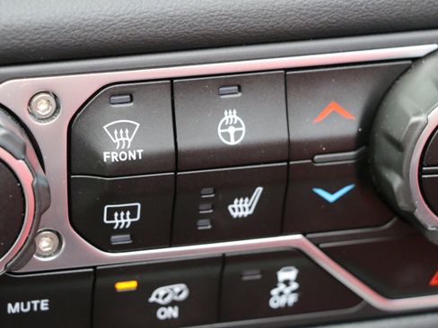 Used 2024 Jeep Wrangler Unlimited Rubicon 392 image 22