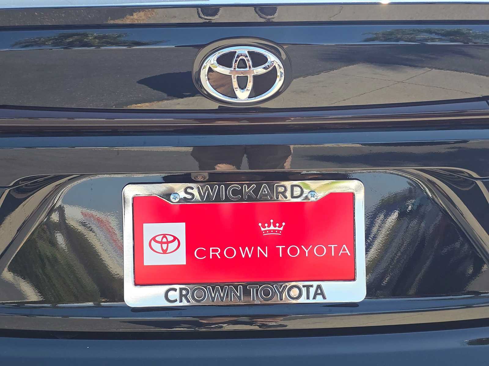 Used 2026 Toyota Corolla SE w/ Carpet Mat Package (TMS) FWD image 13