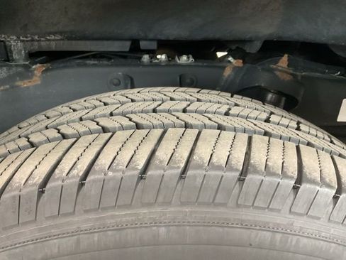 Used 2023 Toyota Tacoma Limited w/ Black Out Package (TMS) image 8