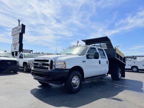 Used 2001 Ford F350 XL image 2
