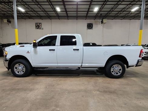Used 2023 RAM 3500 Tradesman w/ Chrome Appearance Group image 7