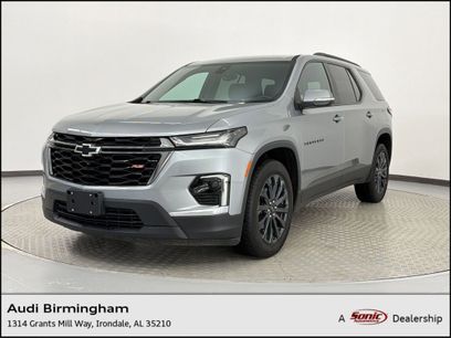 Used 2023 Chevrolet Traverse RS