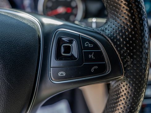 Used 2017 Mercedes-Benz E 300 image 17