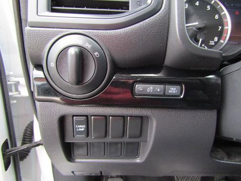 Used 2022 Nissan Titan SV w/ Accessory Utility Package image 22